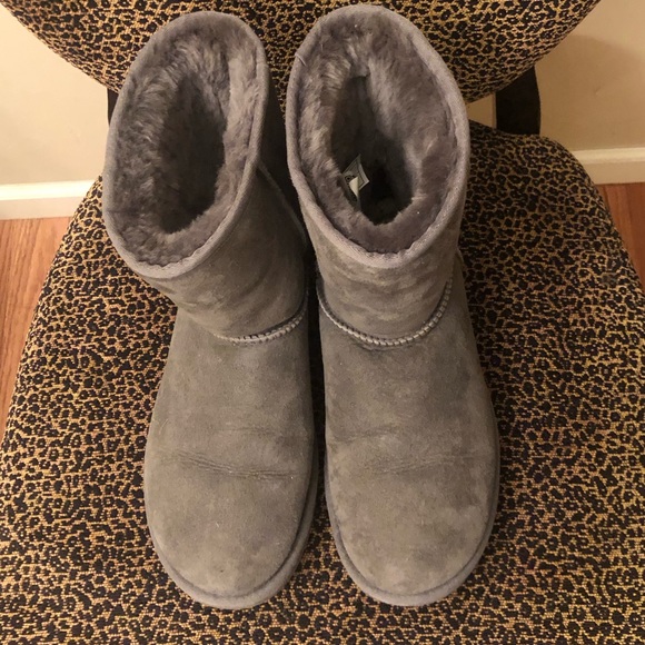 EUC Genuine UGG® Shearling Lined Short Boot SZ8 - Picture 4 of 8